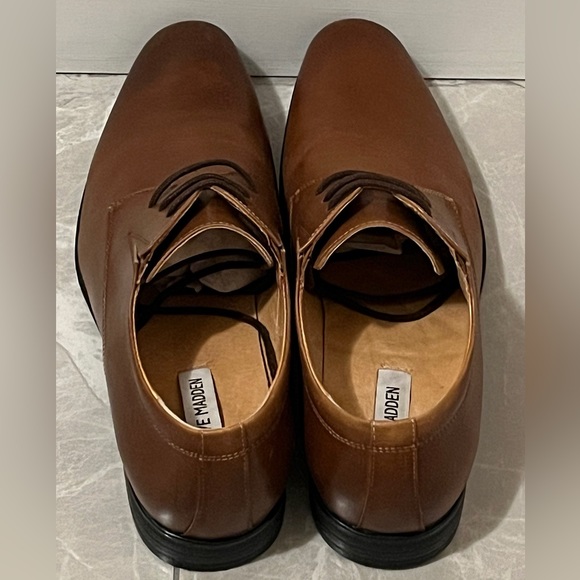 Steve Madden Tan Leather Dress Shoes + Matching Color belt - Picture 4 of 7